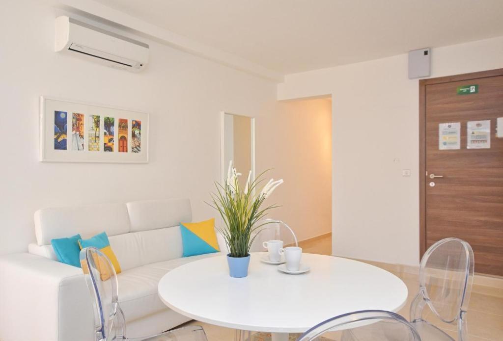 The Caves Apartment